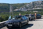 die 7er-BMWs von Erich, Michal und Daniel beim Zwischen-Stopp nach Rijeka