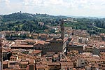 Blick von der Kuppel auf das Rathaus von Florenz