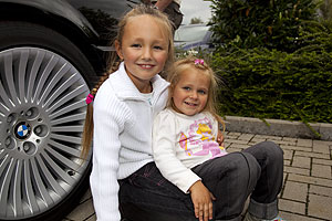 Anastasia, die siebenjhrige Tochter von Polina (Engel 07) mit der dreijhrigen Vivien, Tochter von Holly