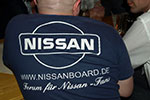 Jens ('JensE38') kam mit einem Nissan-Shirt zum Treffen und machte Werbung für sein Forum