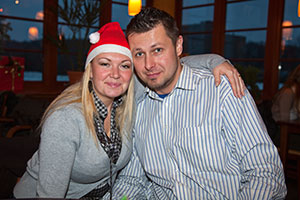Veru und Michael ('bmwe23') beim Weihnachtsstammtisch Rhein-Ruhr im Dezember 2010.
