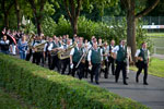 ein Tambourcorps marschierte um den Möhnesee und machte Musik