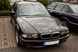   Erstmals beim Rhein-Ruhr-Stammtisch: der BMW 740i (Bj. 09.1999) von Julian ('juelz')