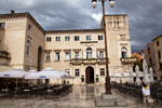 Platz vor dem Rathaus in Zadar 