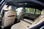 Rücksitzbank im BMW 760Li (E66) von Dalibor mit zusätzlichen Monitoren in den Kopfstützen