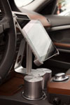selbst gefertigte iPad Halterung im BMW 730d (E65) von Dennis ("Dennis730d")