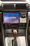 ein neues Alpine Multimedia-System ersetzt das BMW-eigene Navigationssystem
