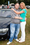 niel ('Daniel496') mit Freundin und seinem BMW 740i (E65)