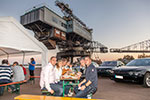 Barbecue unter dem Mad Max Eimerkettenbagger und bei den teilnehmenden 7er-BMWs
