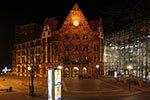 Altes Rathaus von Dortmund am Friedensplatz bei Nacht