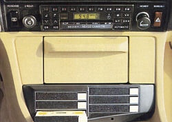 Kassettenradio im BMW 7er, Modell E23
