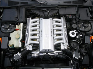 Glcksgriff mit Hindernissen: Den Hartge-6,0-Liter-Motor konnte Francois im Web ersteigern, musste ihn aber anschlieend noch im Bereich der Elektronik komplettieren