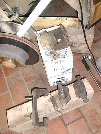 Bremssattelreinigung BMW 7er (E32), Bild 2