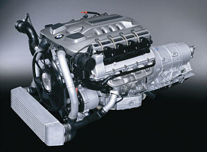 BMW 8-Zylinder Dieselmotor des BMW 740d (E65)