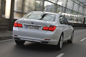 BMW 760Li (F02)