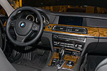 BMW 730d Cockpit - der Schalthebel ist nun wieder auf der Mittelkonsole