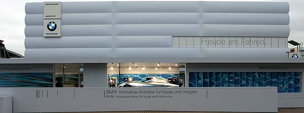 BMW Pavillon auf der IAA 2005