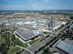 BMW Welt Baustelle - Luftbild Ansicht Sd-Ost BMW Group: BMW Welt, BMW Werk, BMW Museum, BMW Hochhaus 