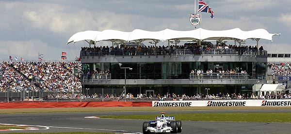 Nick Heidfeld beim Qualifying zum F1 Grand Prix in Silverstone, Grobritannien