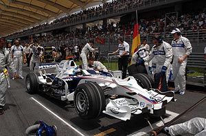 Nick Heidfeld vor dem Start des F1-Rennens in Malaysia