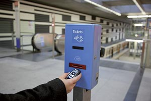 BMW Group Forschung und Technik, Prototyp multifunktionaler Schl�ssel, Kreditkartenfunktion