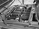 Batterien im Motorraum des BMW 1602 mit Elektroantrieb
