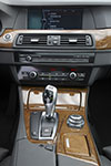 BMW 5er Limousine, Langversion (Modell F18), Mittelkonsole