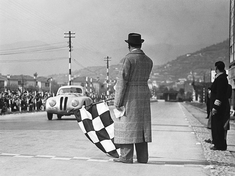 Zieldurchfahrt beim I. Gran Premio Brescia delle Mille Miglia, 28. April 194