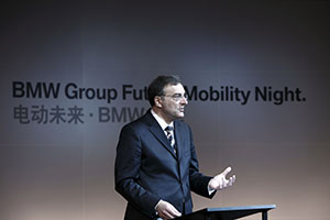 Dr. Norbert Reithofer, Vorstandsvorsitzender BMW AG auf der BMW Group Future Mobility Night 2010 in Peking