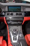 BMW M5, Mittelkonsole vorne