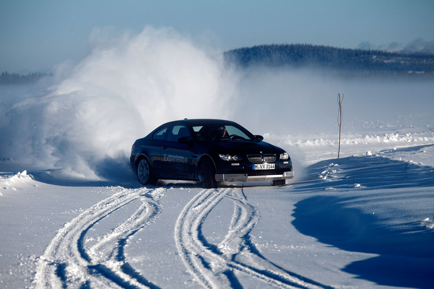 BMW m5 Snow