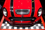 MINI Cooper S, Lufteinlassblende Carbon (261,- Eur), JCW Side Stripes (Schwarz) (87,- Eur)