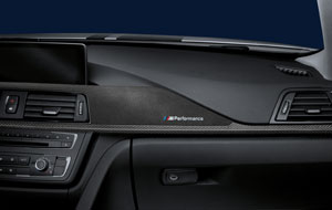 BMW 3er Limousine mit BMW M Performance Zubehr Interieur  Interieurleisten Alcantara/Carbon.