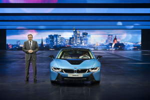 Pressekonferenz BMW Group IAA 2013 - Norbert Reithofer, Vorsitzender des Vorstands der BMW AG mit der Weltpremiere BMW i8