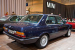 BMW 535i (Modell E28), mit 6-Zylinder-Reihenmotor und 185 PS Leistung bei 5.400 U/Min.