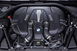 BMW 750Li, V8 Bi-Turbo Motor mit 450 PS
