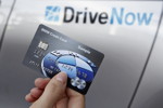 Neue BMW Kreditkarte mit Schlsselfunktion