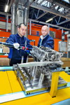 neues BBA Motorenwerk in Shenyang/China  Motorenmontage