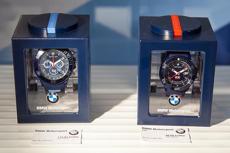 Foto: BMW Uhren (vergrößert)
