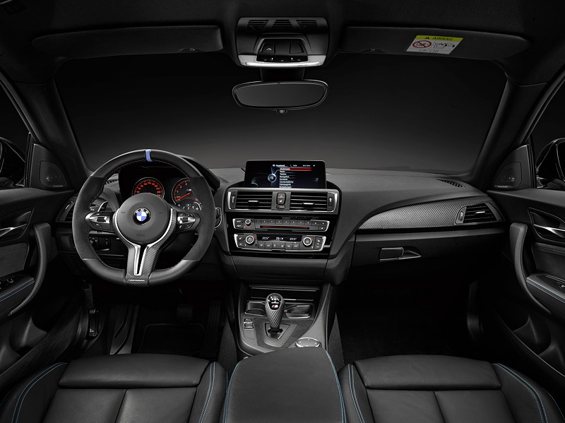 Foto: BMW M2 Coupé mit BMW M Performance Zubehör: Innenraum (vergrößert)