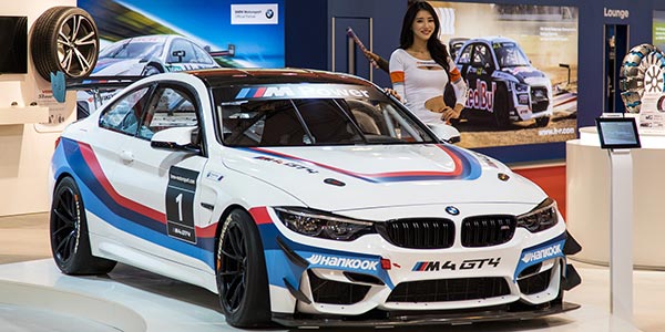 BMW M4 GT4 auf dem Stand von Hankook, Halle 10, Essen Motor Show 2017