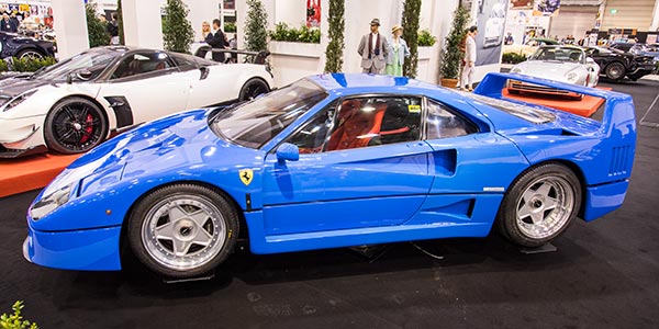 Ferrari F40 in der Sonderausstellung '50 Jahre Super Sport Cars', Essen Motor Show 2017.