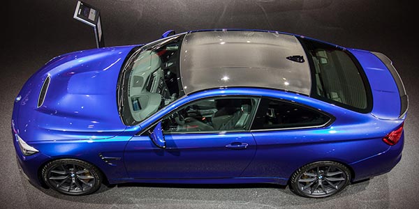 BMW M4 CS mit Carbondach, ausgestellt auf der IAA 2017