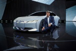 BMW Chef Harald Krüger vor dem BMW i Vision Dynamics, BMW Group Pressekonferenz, IAA 2017.