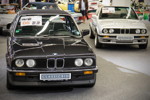 BMW 316 (E30) als Baur Cabriolet aus 1987 (links) und BMW 320i (E30) als normales Cabrio, beide stehen am Samstag zur Versteigerung.