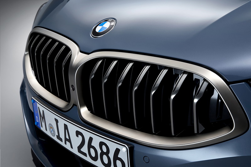 BMW 8er Coup, aktive Luftklappensteuerung mit verstellbaren Nierenstben
