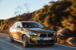 BMW X2 xDrive20d, Modell M Sport X, in Galvanic Gold, on location in Lissabon.