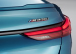 BMW M235i xDrive, Snapper Rocks Blue Metallic, Typ-Bezeichnung auf der Heck-Klappe