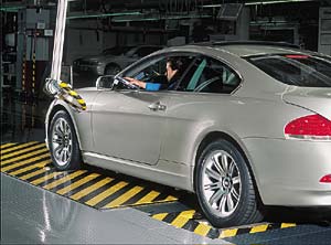 BMW 6er Endmontage: Prfzone fr Fahrzeugregelsysteme wie DSC