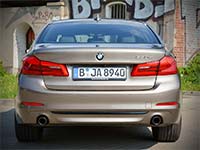 G20 war gestern - G30 rollt durch Berlin: BMW 530d Limousine
